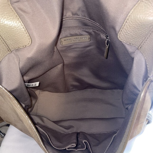 Marc Jacobs Hobo Shoulder Bag Greige Tan Purse Crocodile Embossed Leather - Picture 8 of 16